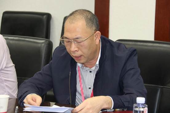 說(shuō)明: 深圳職業(yè)技術(shù)學(xué)院黨委副書(shū)記、紀(jì)委書(shū)記楊平現(xiàn)場(chǎng)致辭