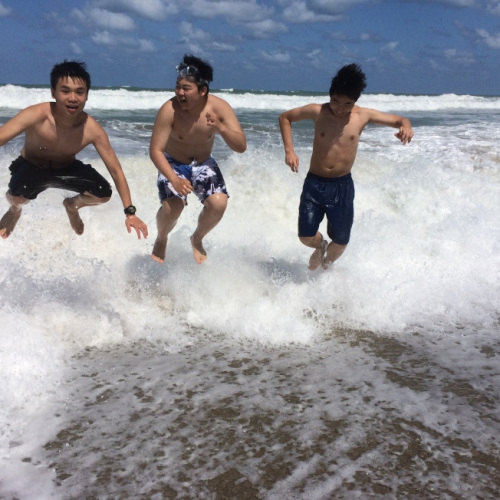 贏在起跑線？中國(guó)孩子赴美留學(xué)是否越早越好？